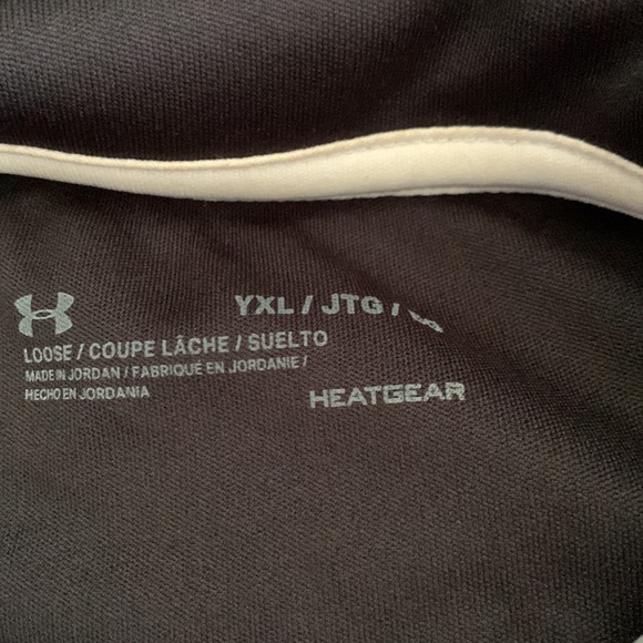Under Armour Pullover - Picture 2 of 2